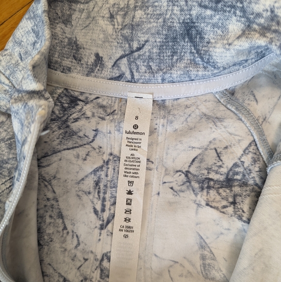 Lululemon Ebb to Train Jacket in wash White/Luna - Picture 8 of 10